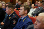 "В домах должно быть тепло": губернатор Дмитрий Демешин держит на личном контроле прохождение отопительного сезона